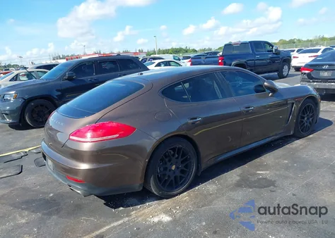 2015 Porsche Panamera 4 из США, поврежденный, VIN WP0AA2A70FL001374
